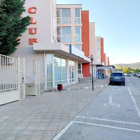 Nessebar Club 363 阳光海滩